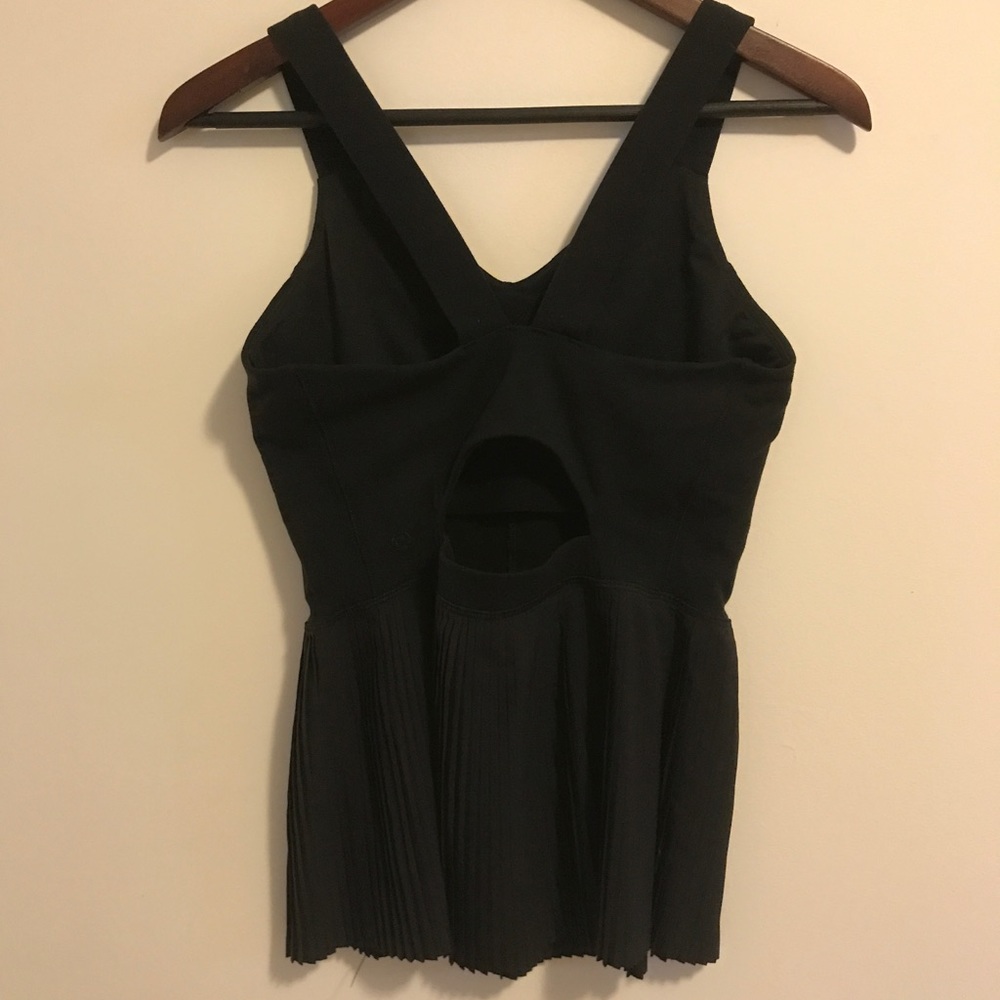 Lululemon peplum tank